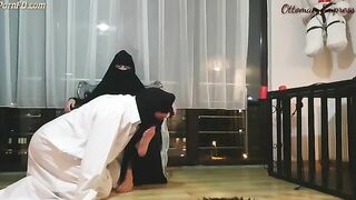 Turkish Mistress Aylin - Arab feet worship