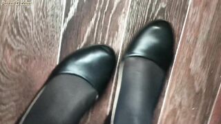 Girl Show Feet in Black Nylon SHOEPLAY FETISH BLACK Stockings