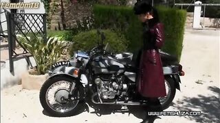 Fetish-Liza - Black russian smoking