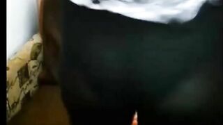 Obedient camgirl wants you to cum on her leggings