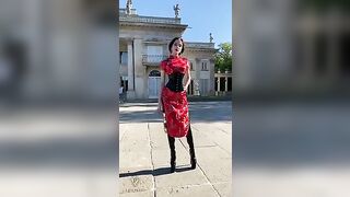 Lady Perse - Latex And Kimono In Public