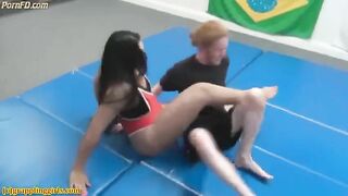 Big booty wrestle