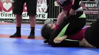 BJJ girl. Submission by triangle choke