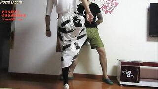 Chinese femdom ballbusting-02