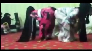 Omg! Thick Arab Women Twerking! (MUST WATCH)