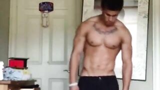 Sexy Gym Stud Jerking Off 3