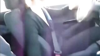 Female Uber Driver Gives Her Passenger A Handjob 3