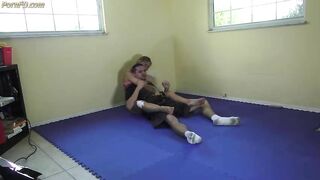 Loren headscissors session (KO)