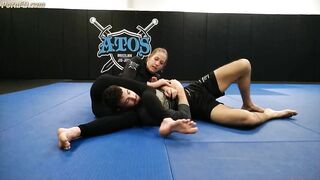 Headscissor chokehold scissorhold tutorial fitness girl vs man domination